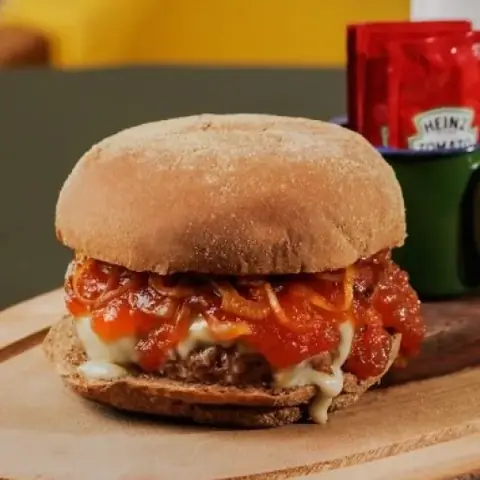 My Hero no pão australiano com gorgonzola